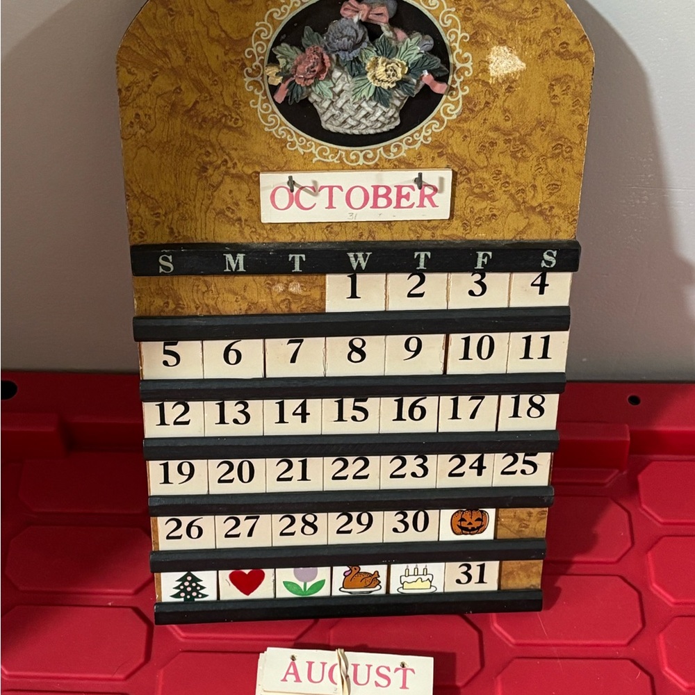 Vintage Wooden Perpetual Calendar with Floral Design
